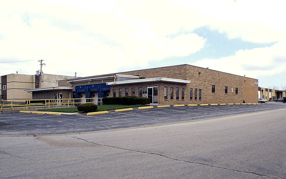 More Photos Of 11743 S Mayfield Ave, Alsip Warehouse For Lease