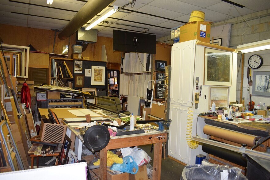More Photos Of 3110 Wade Hampton Blvd, Taylors Storefront For Sale