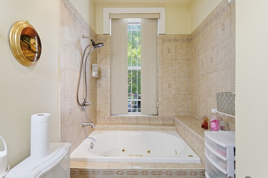 More Photos Of 2263 12th St NW, Washington Storefront Retail Residential For Sale