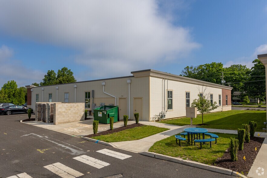 More Photos Of 354 Hurffville-Crosskeys Rd, Sewell Medical For Lease