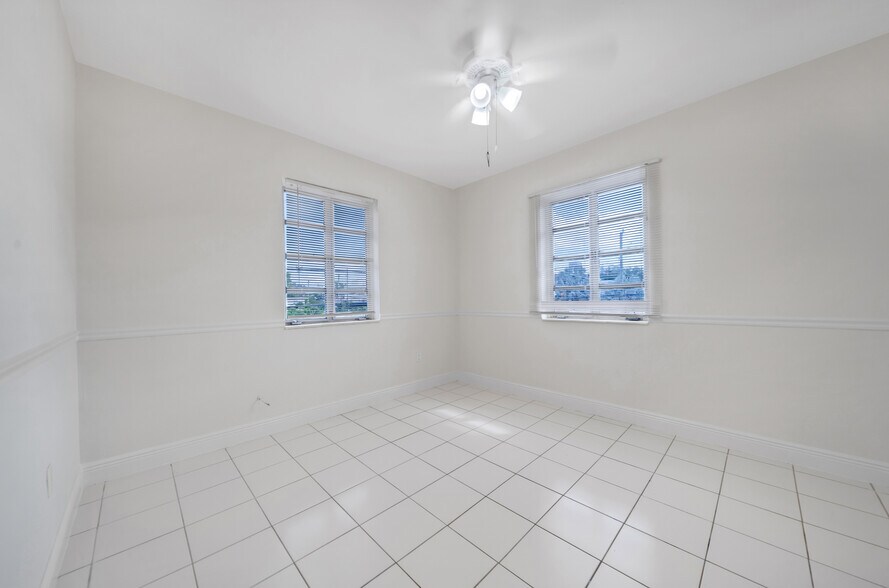 More Photos Of 931 SW 3rd St, Miami Apartments For Sale