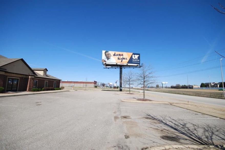 More Photos Of 3031 Highway 45 Byp, Jackson Office For Lease