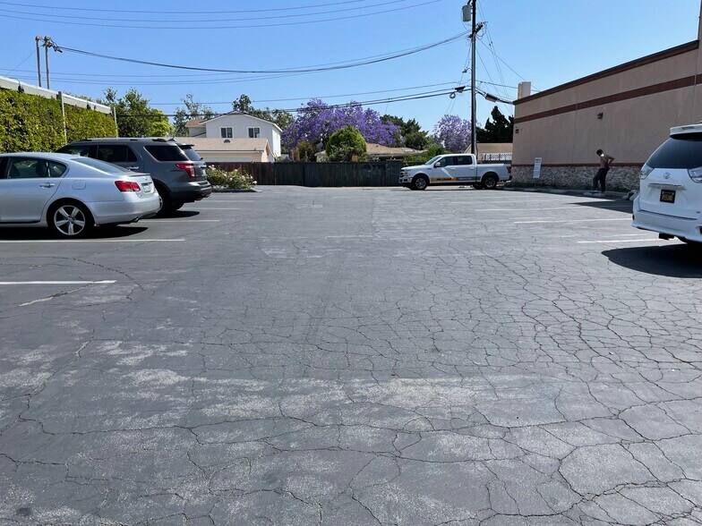 More Photos Of 8102 Westminster Blvd, Westminster Office For Lease