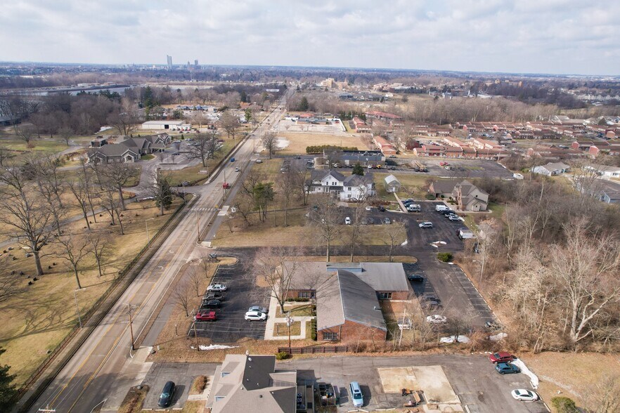 More Photos Of 3401 Lake Ave, Fort Wayne Office For Sale