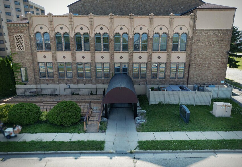 More Photos Of , Kenosha General Retail For Sale