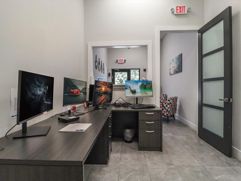 More Photos Of 73 SW 12th Ave, Dania Beach Warehouse For Sale