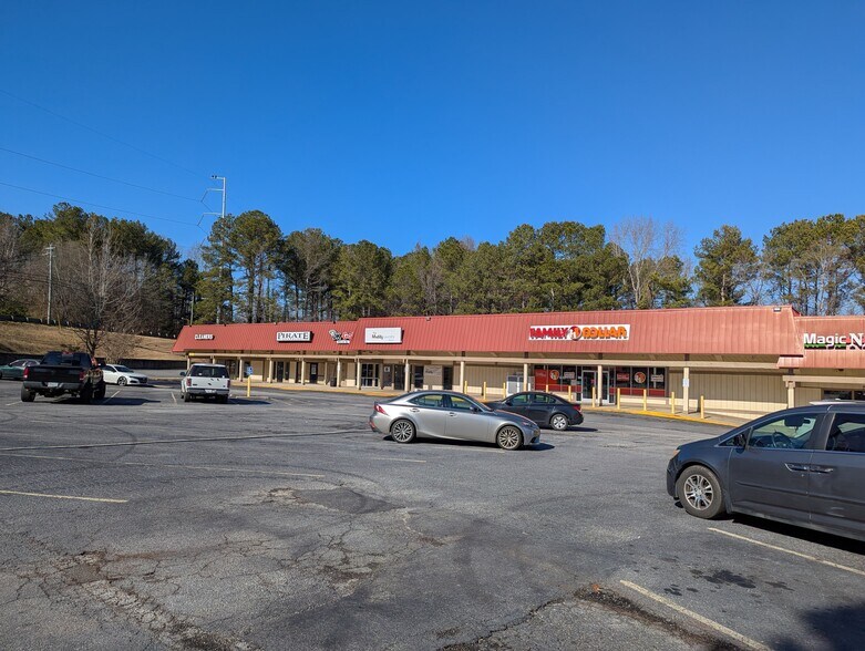 More Photos Of 5402-5412 Covington Hwy, Decatur Unknown For Lease