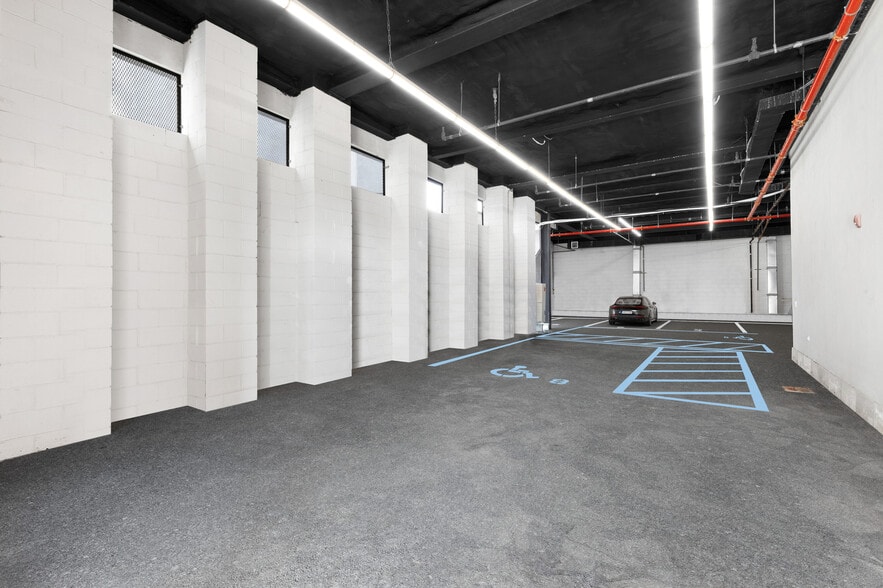 More Photos Of 160 Dikeman St, Brooklyn Office For Sale