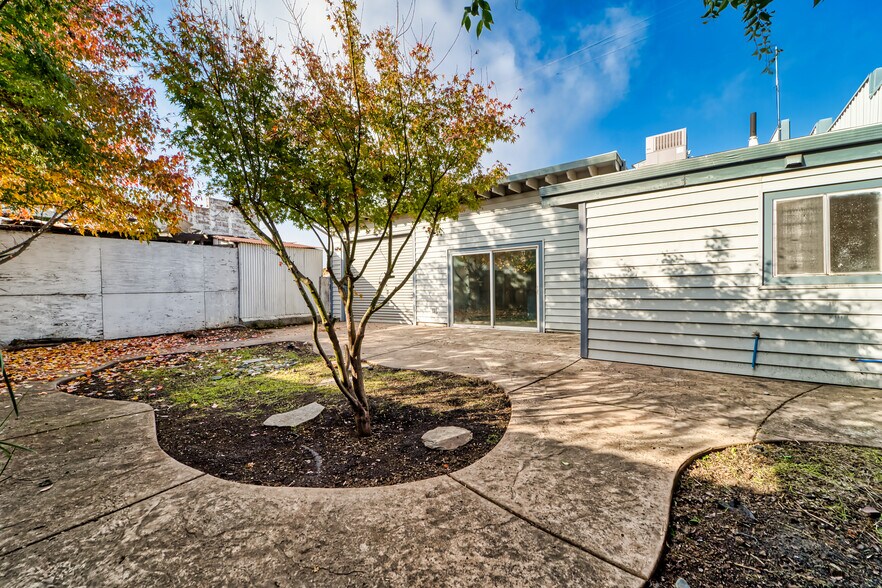 More Photos Of 124 6th St, Marysville Freestanding For Sale