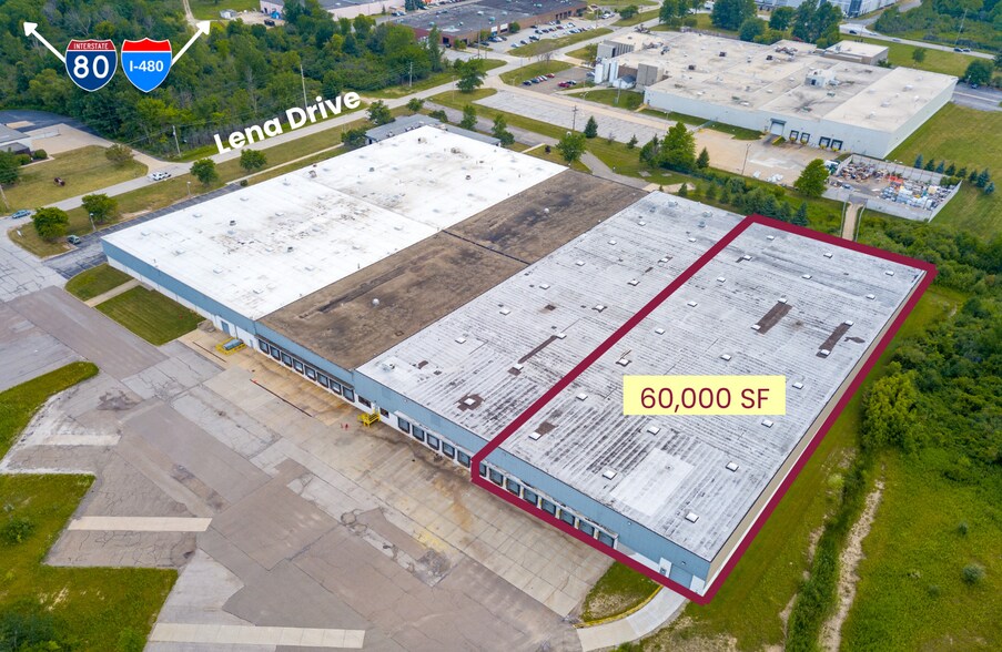 More Photos Of 125 Lena Dr, Aurora Warehouse For Lease