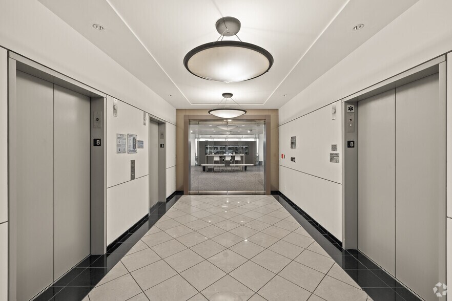 More Photos Of 5805 Sepulveda Blvd, Sherman Oaks Office For Lease