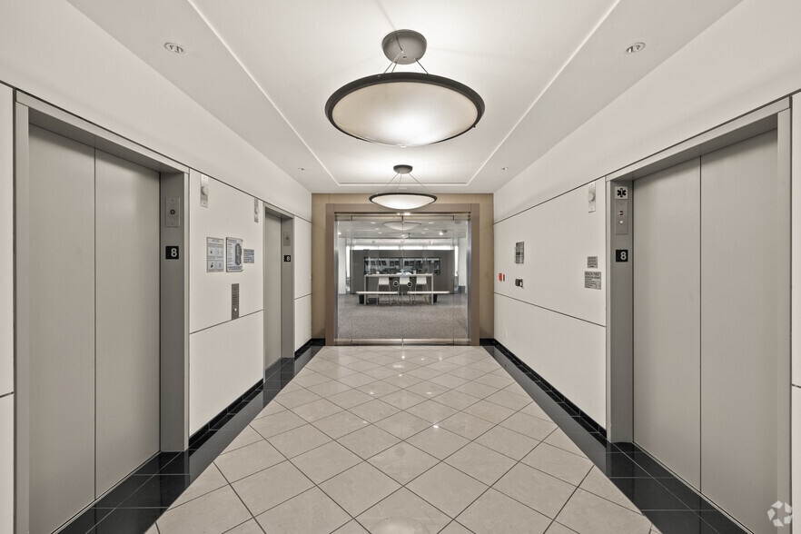 More Photos Of 5805 Sepulveda Blvd, Sherman Oaks Office For Lease