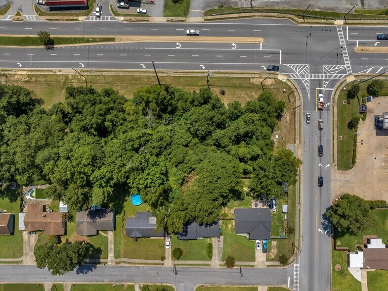 More Photos Of 6213-6221 Macon, Columbus Land For Sale