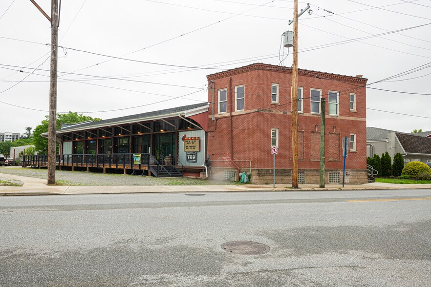 More Photos Of 425 Bridge St, Phoenixville Freestanding For Sale