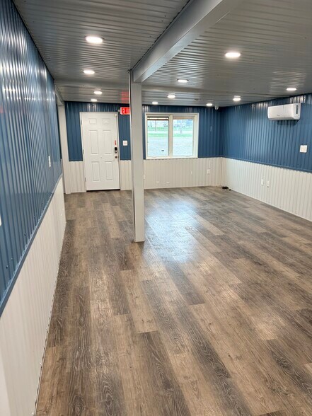 More Photos Of 1419 Old Hardin Rd, Billings Flex For Sale