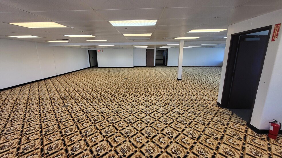 More Photos Of 3325-3326 W Oquendo Rd, Las Vegas Warehouse For Lease