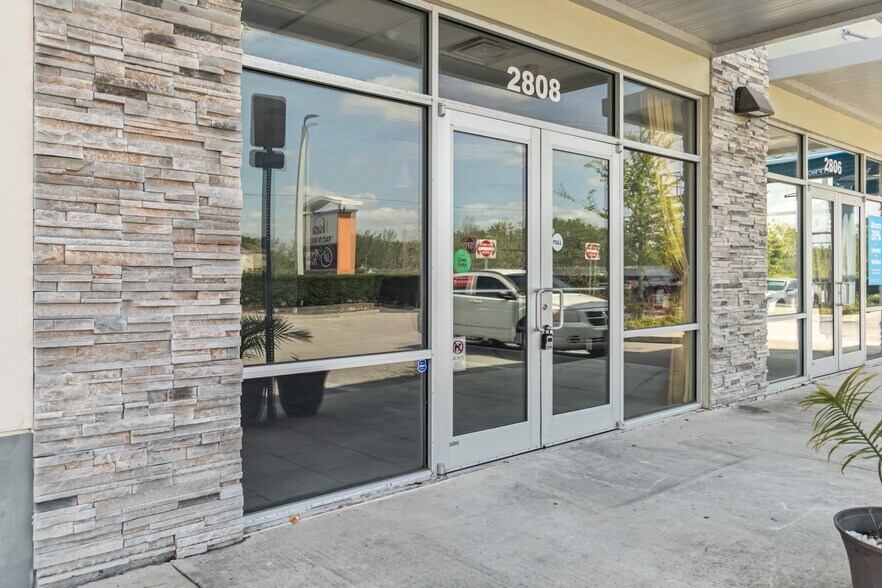 More Photos Of 2808 E Osceola Pky, Kissimmee Storefront Retail Office For Lease