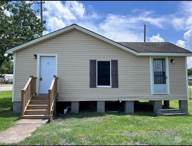 More Photos Of ,  Unknown For Sale