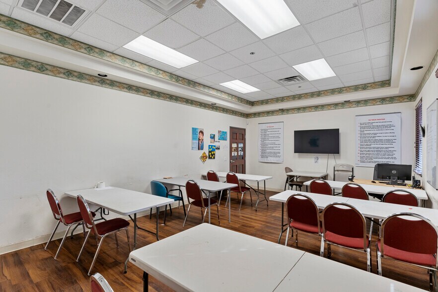 More Photos Of 1120 Shadow Ln, Las Vegas Medical For Sale