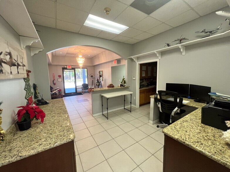 More Photos Of 4906 Patch Rd, Orlando Research And Development For Lease