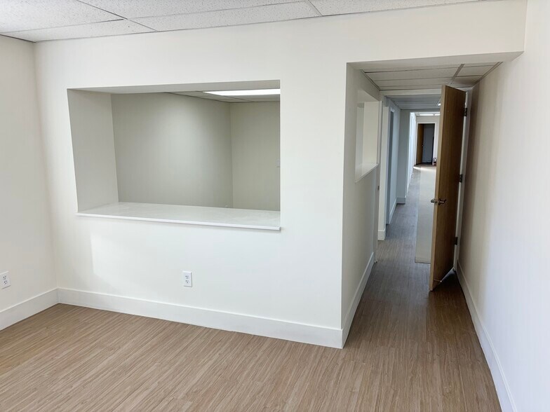 More Photos Of 619A Dalton St, Emmaus Medical For Lease