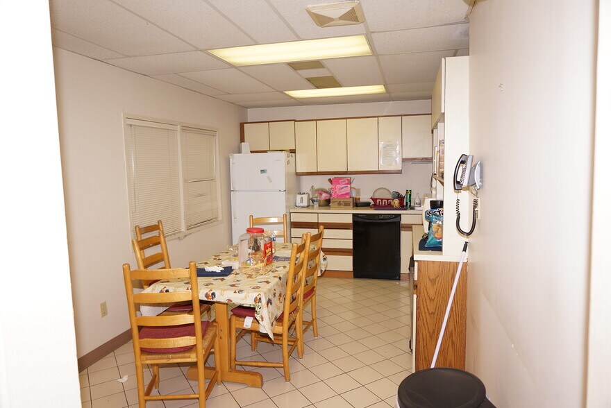 More Photos Of 3505 Behrman Pl, New Orleans Office For Sale