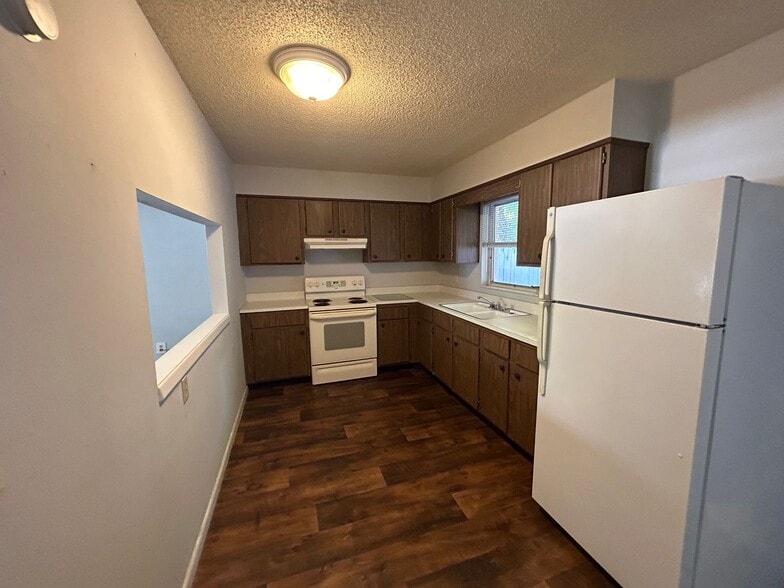 More Photos Of 3025 54th St S, Gulfport Apartments For Sale