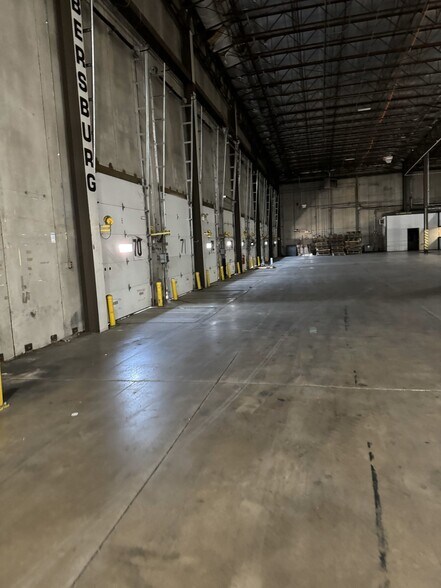 More Photos Of 2294 Molly Pitcher Hwy, Chambersburg Distribution For Lease