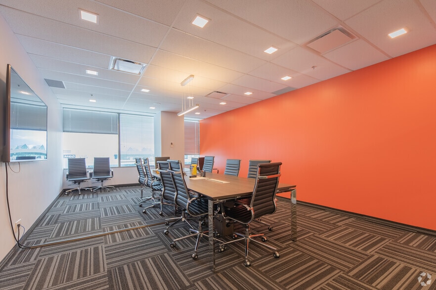 More Photos Of 55 Commerce Valley Dr W, Markham Unknown For Lease