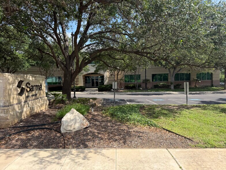 More Photos Of 555 E Ramsey Rd, San Antonio Loft Creative Space For Lease