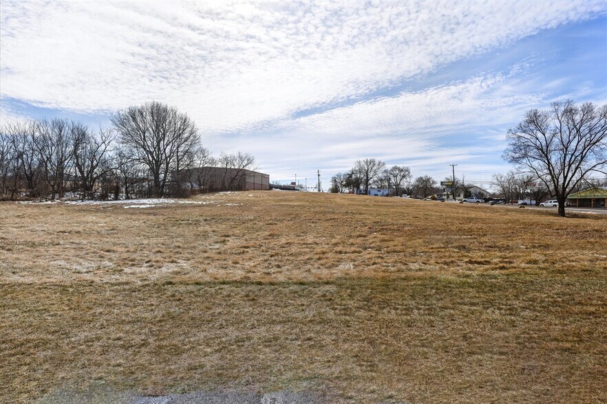 More Photos Of TBD South Main st, Broadway Land For Sale