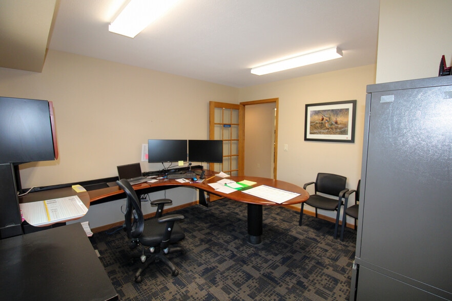 More Photos Of 135 E Front St, Claremont Specialty For Sale