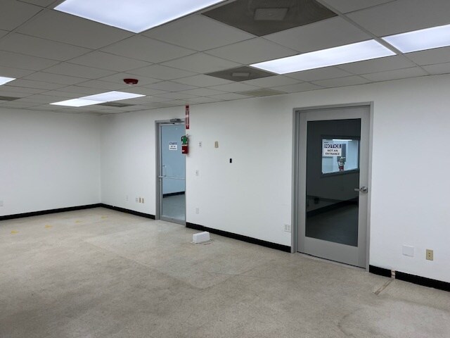 More Photos Of 5920 S General Bruce Dr, Temple Warehouse For Lease