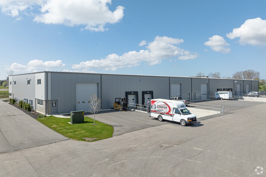 More Photos Of 72 W 64th St, Holland Manufacturing For Lease