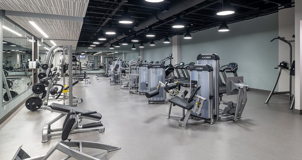 More Photos Of 5251 Westheimer Rd, Houston Unknown For Lease