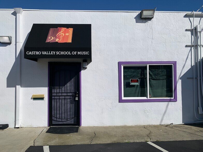 More Photos Of 3563 Castro Valley Blvd, Castro Valley Unknown For Lease