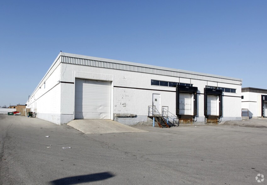 More Photos Of 600 Orwell St, Mississauga Light Distribution For Lease