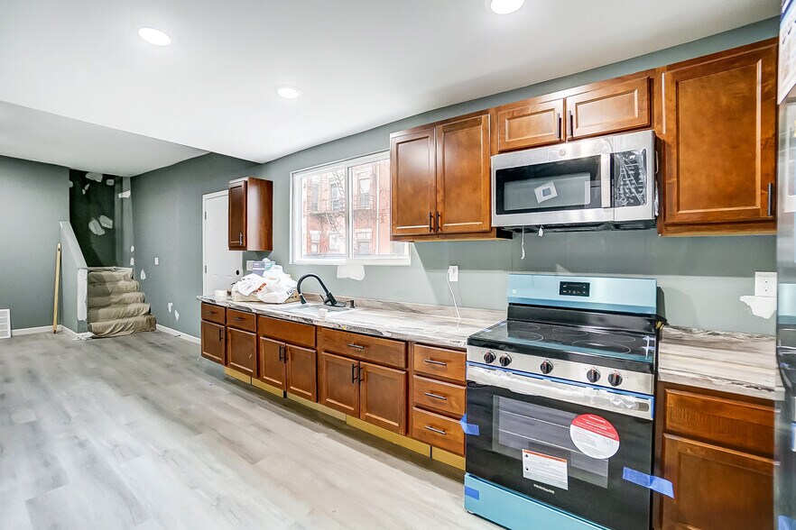 More Photos Of 2124 Saint Michael St, Cincinnati Apartments For Sale