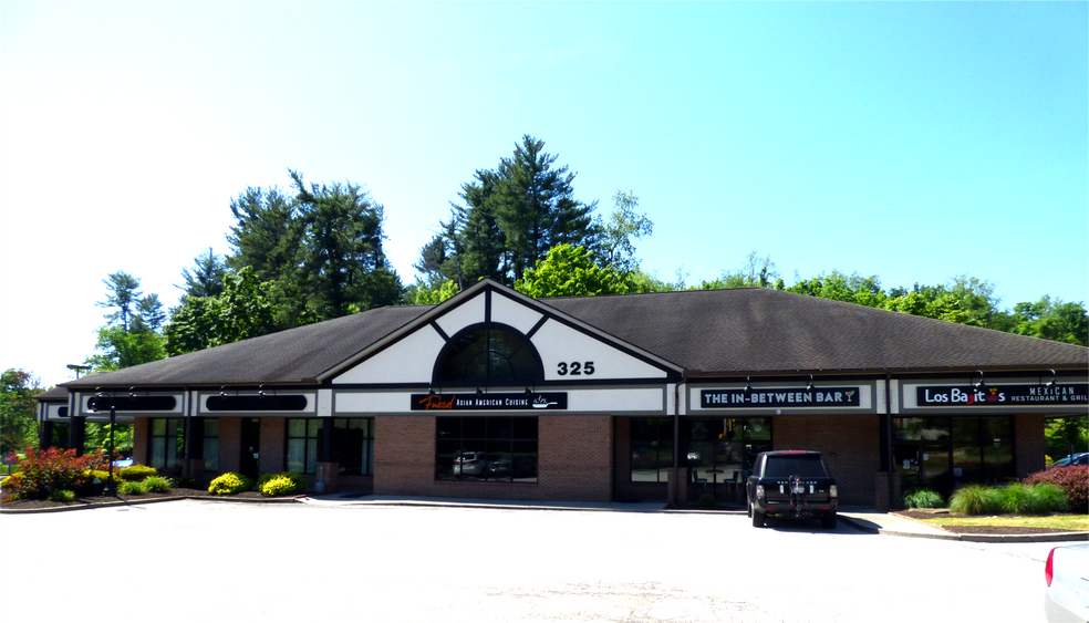 Primary Photo Of 325 Southpointe Blvd, Canonsburg Storefront For Lease