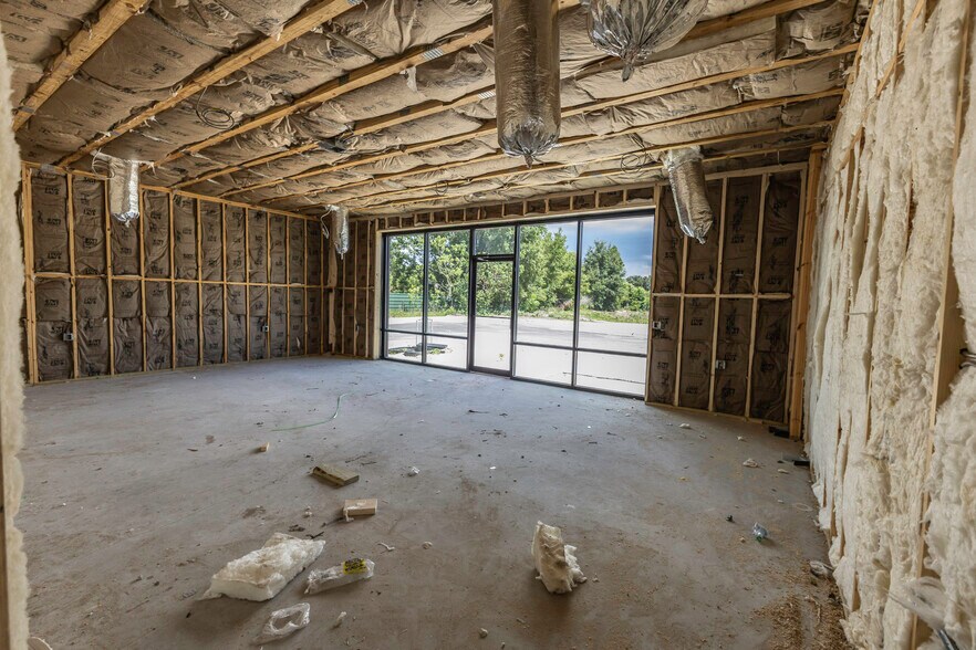 More Photos Of 3023 E C 48, Center Hill Warehouse For Sale