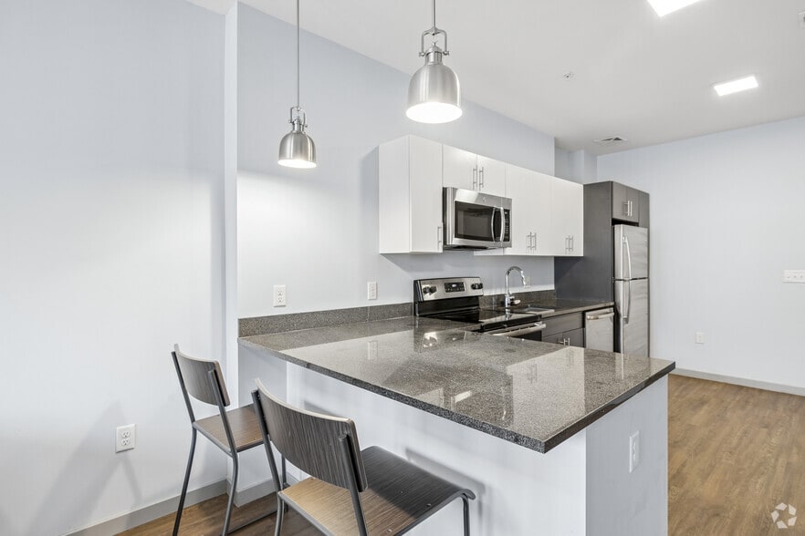 More Photos Of 919 E Genesee St, Syracuse Apartments For Lease