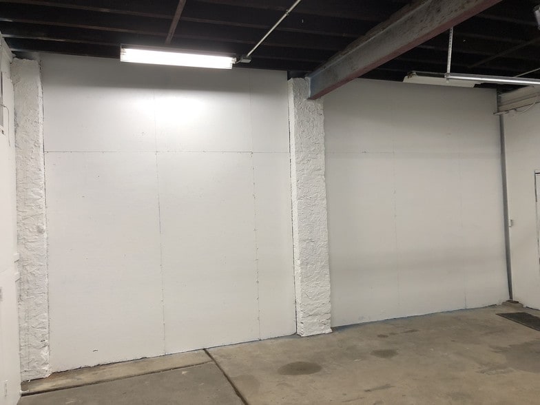 More Photos Of 18 W Winona Ave, Norwood Light Distribution For Sale