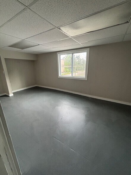 More Photos Of 7424 Bessemer Ave, Cleveland Warehouse For Sale