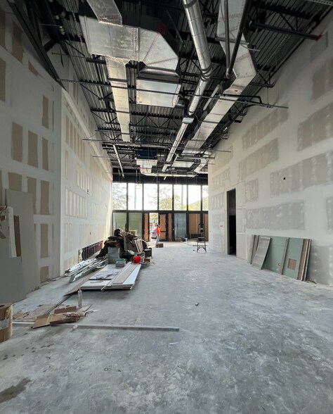 More Photos Of 5958 S Dixie Hwy, South Miami Restaurant For Lease