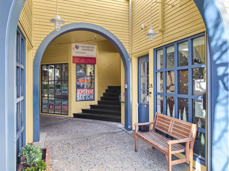 More Photos Of 2974-2980 College Ave, Berkeley Apartments For Lease