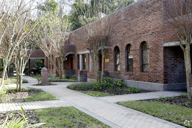 More Photos Of 18115 Us Hwy 41 N, Lutz Office For Sale