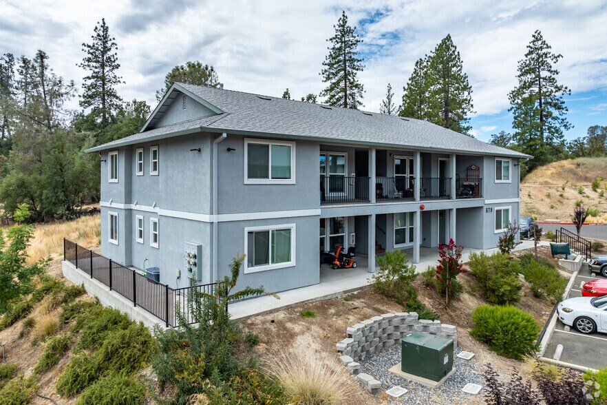 More Photos Of 575-579 Racquet Way, Diamond Springs Apartments For Sale