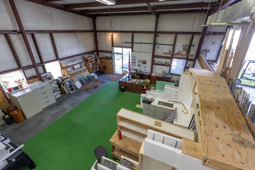 More Photos Of 1050 W Innovation Dr, Kearney Warehouse For Sale