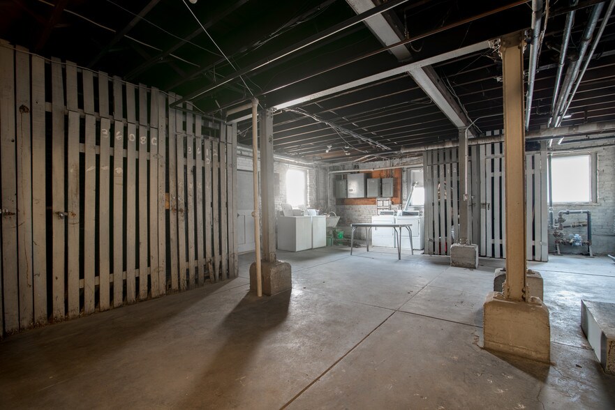 More Photos Of 5001 S Grand Blvd, Saint Louis Apartments For Sale
