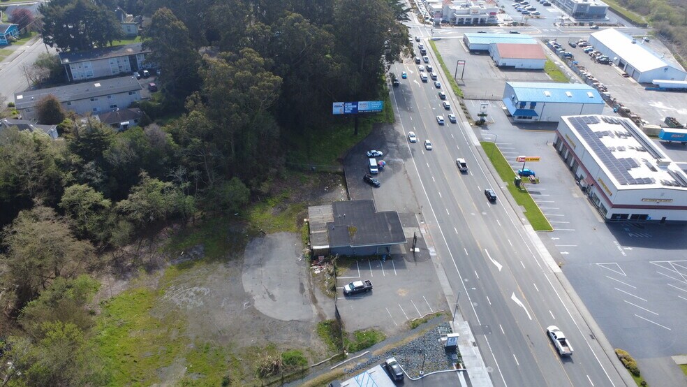 More Photos Of 2431 Broadway, Eureka Land For Lease